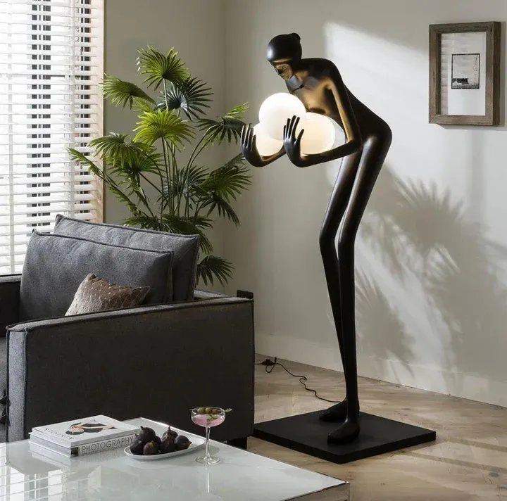 humanoid-lighting-floor-lamp-front-812535.webp