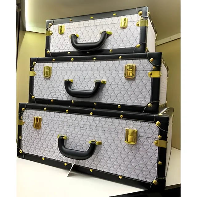 Noir Heritage Trunk Set (2).webp