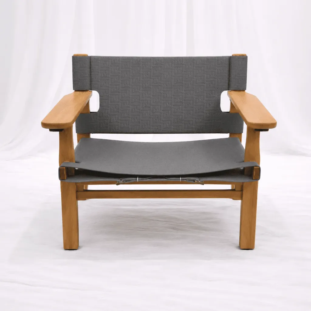 [Ch-054] Obsidian Regent Armchair