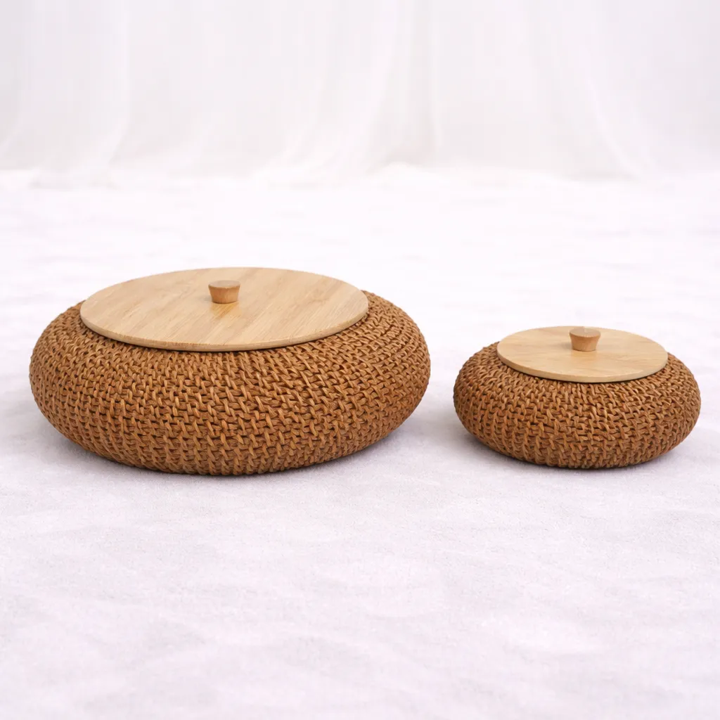 Round Woven Trays