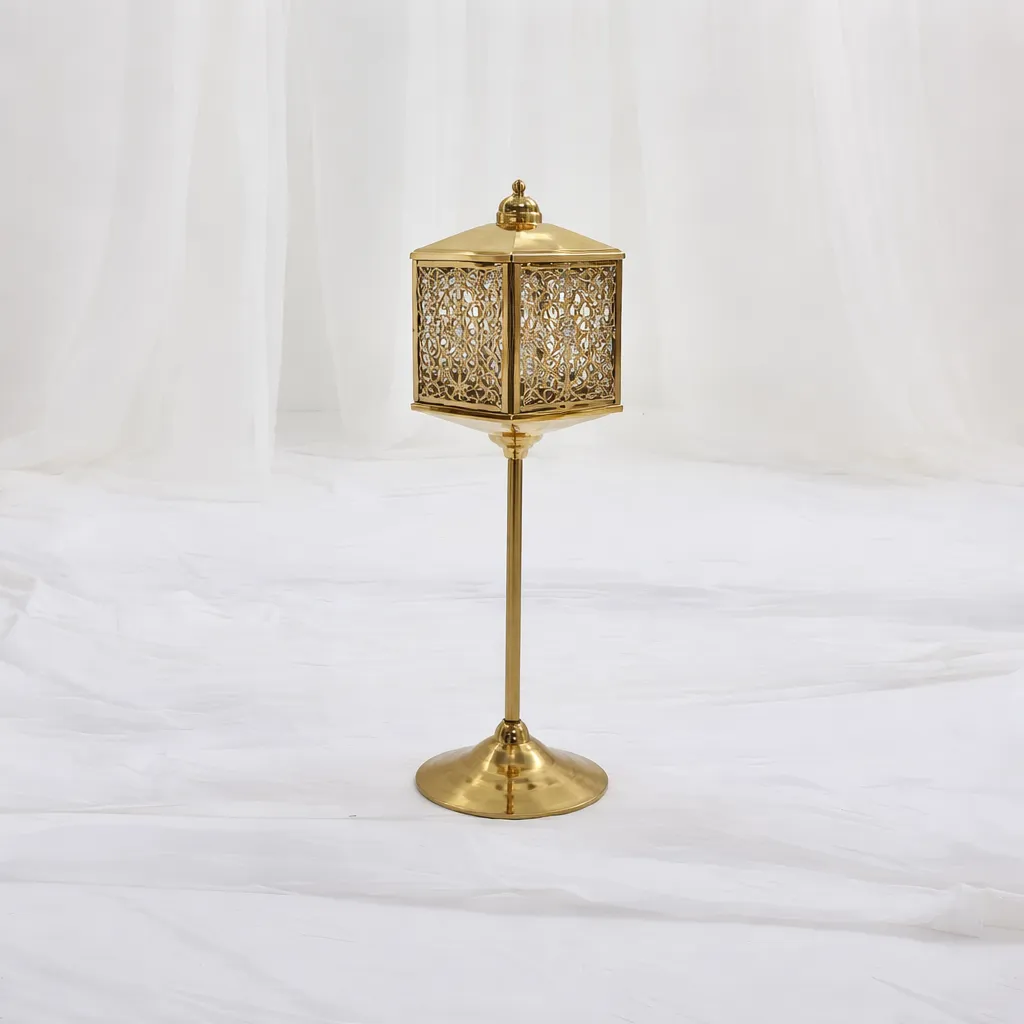 [Cs-443] Elegant Brass Lantern with Crystal Accents