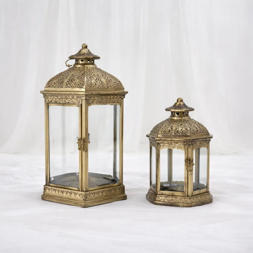 [MI-533] Antique Brass Lanterns