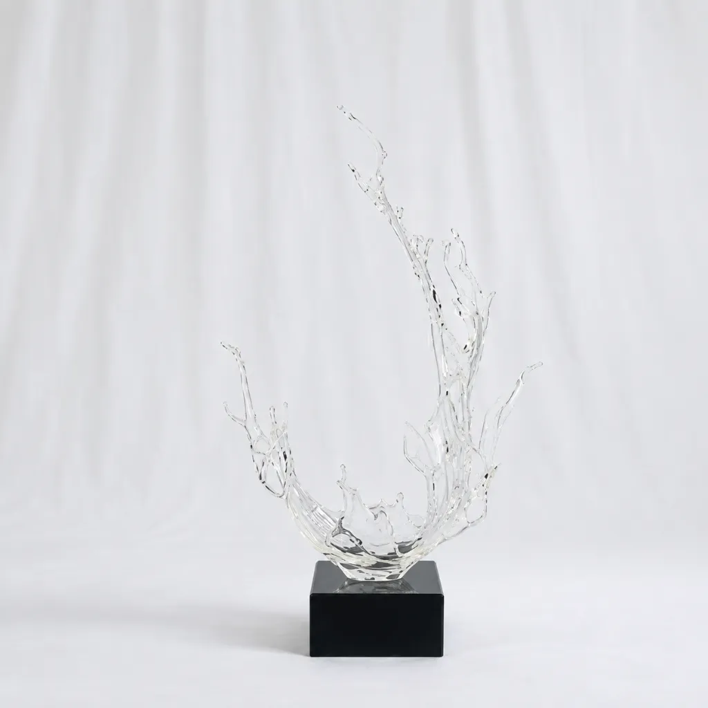 Aqua Élan Sculpture