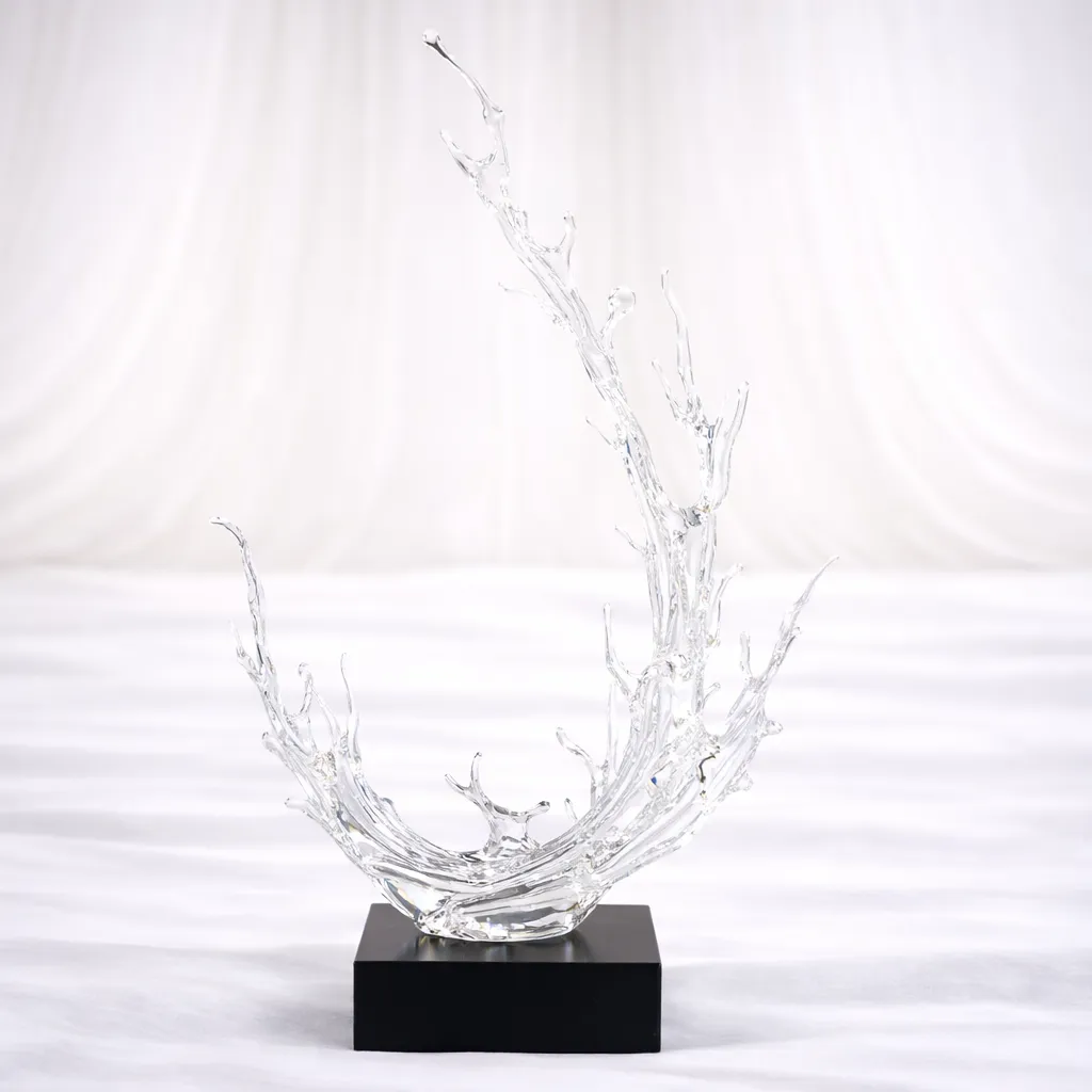 Aqua Élan Sculpture