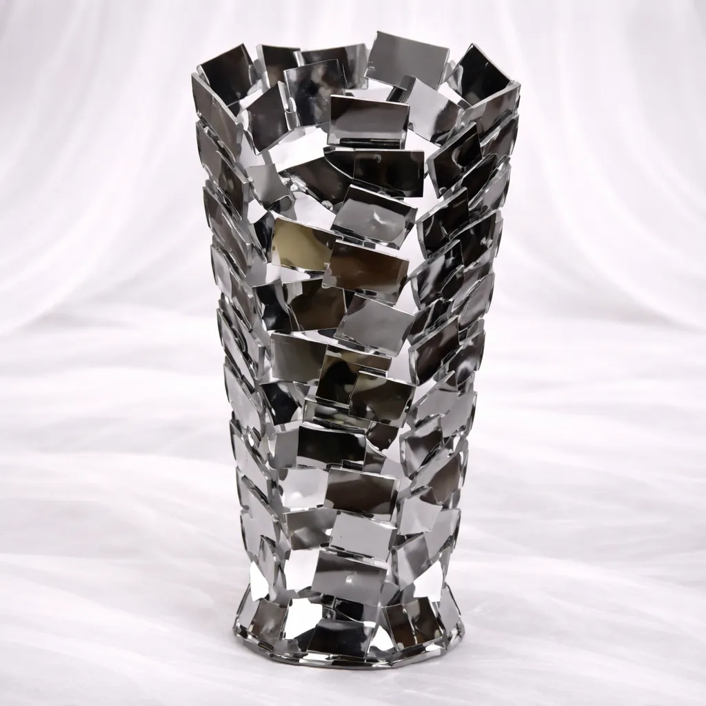 [SW-1030] Facet Prism Vase