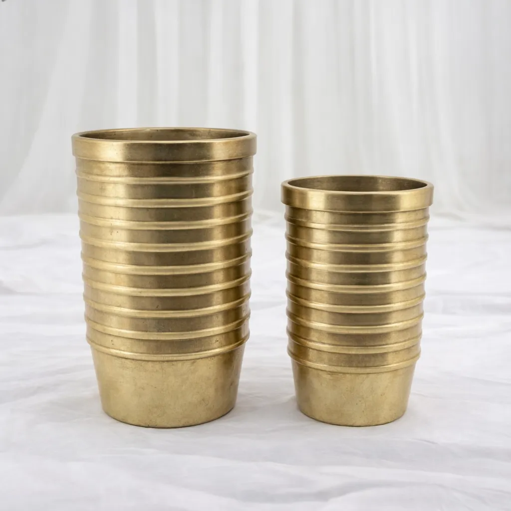 [P-1087] Brass Planters with Ribbed Texture