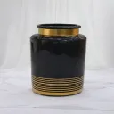 Noir Royale Vessel