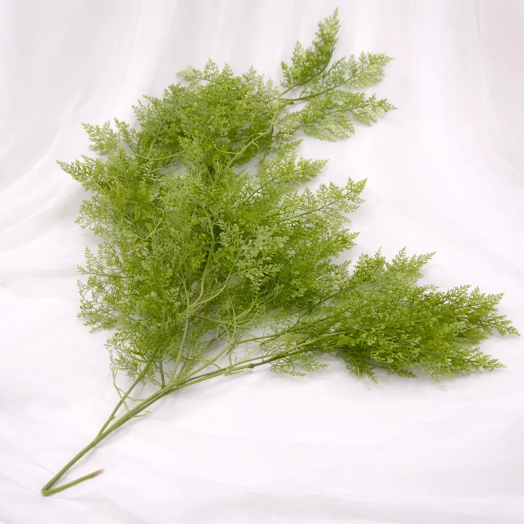 [SF-1428] Whisper Fern Spray