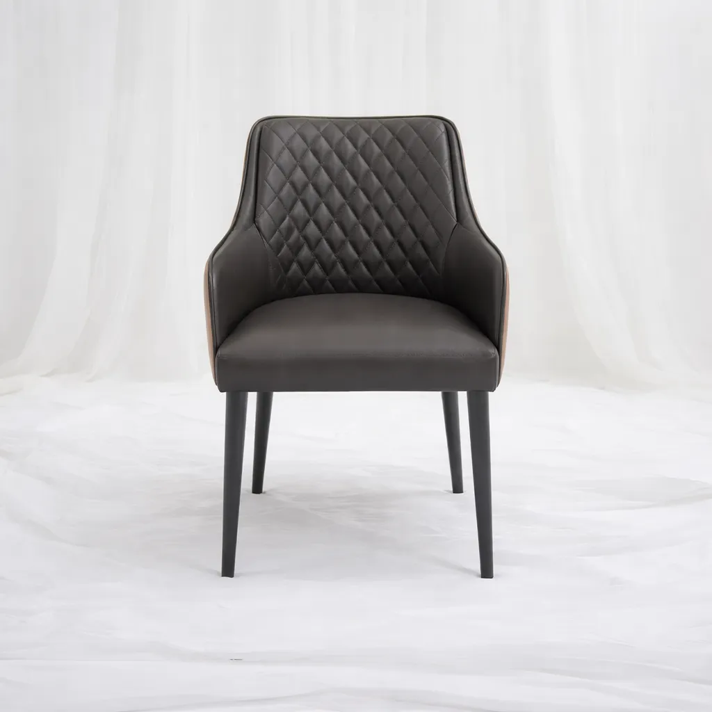 [Ch-074] Noir Quilted