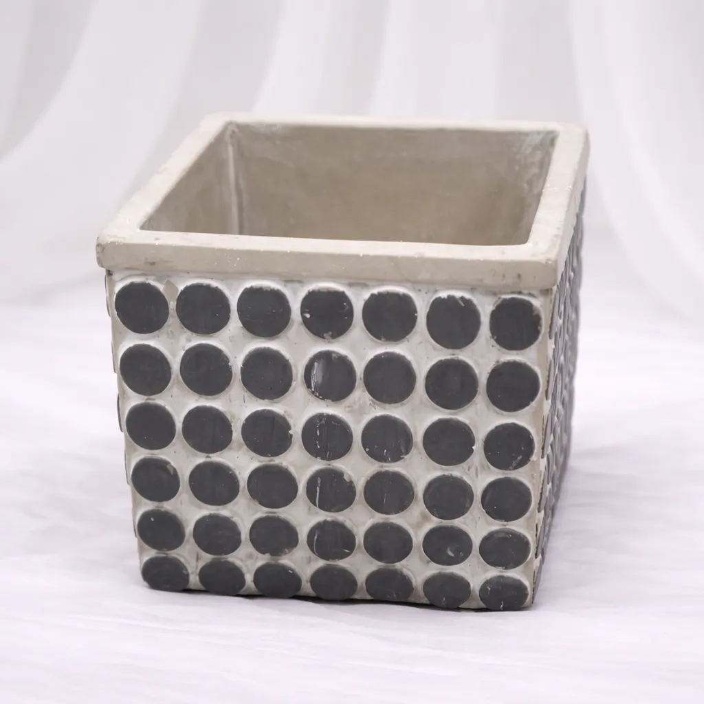[P-1131] Mono Dot Planter