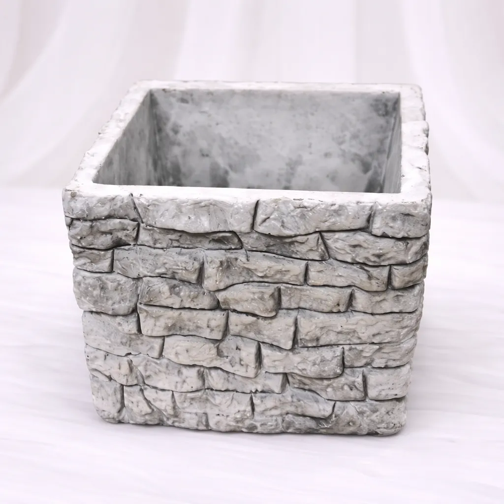 [P-1142] Stacked Stone Cube