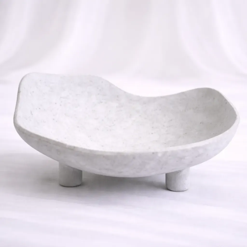 Minimal White Basin