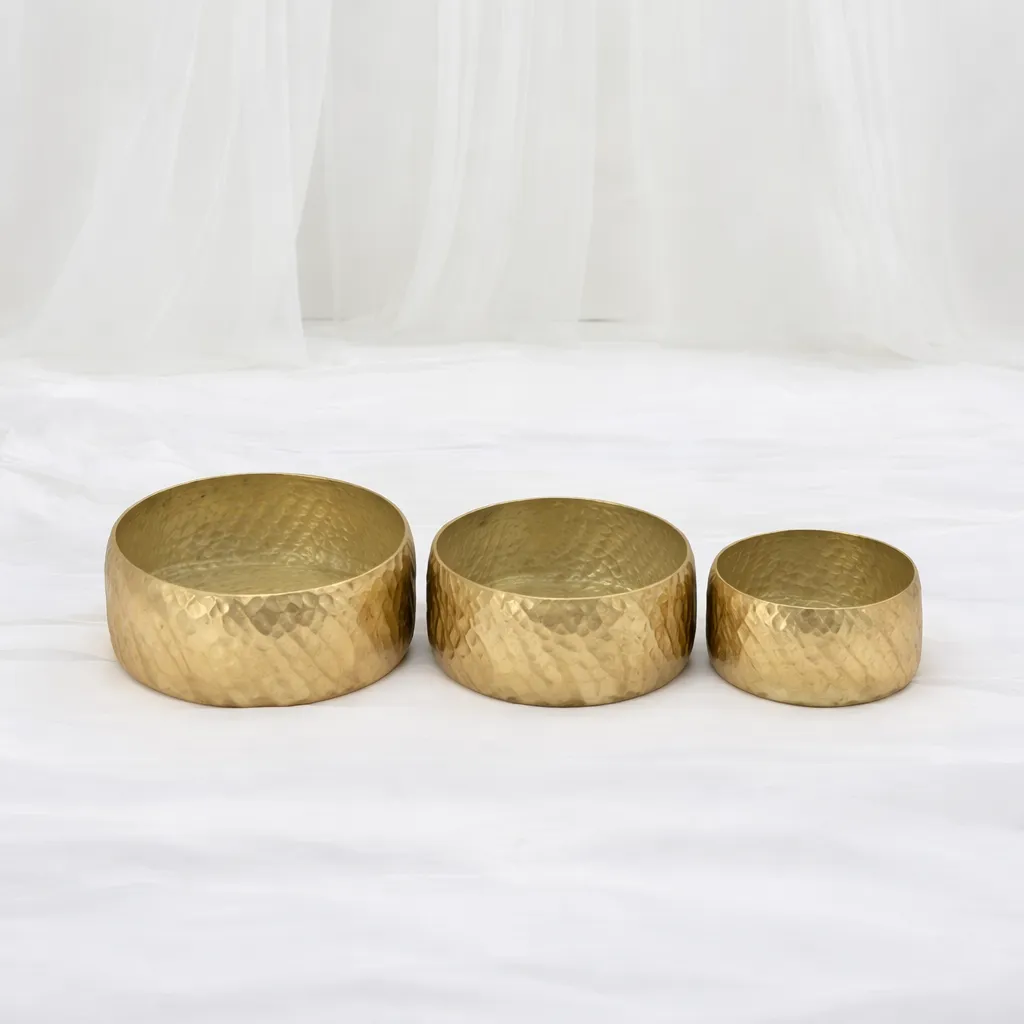 Gilded Hammered Bowl Set