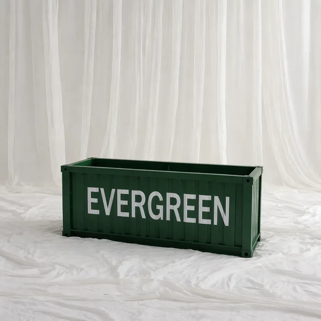 Evergreen Decorative Table Piece