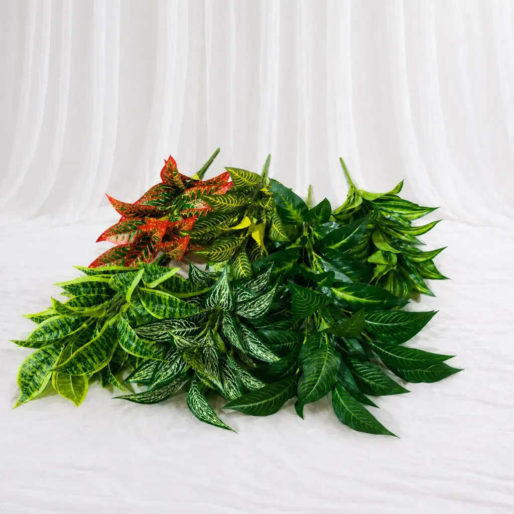 Tropical Foliage & Chili Spray