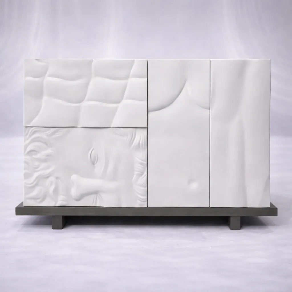 [Co-079-P1] Museo Statement Cabinet (P1)