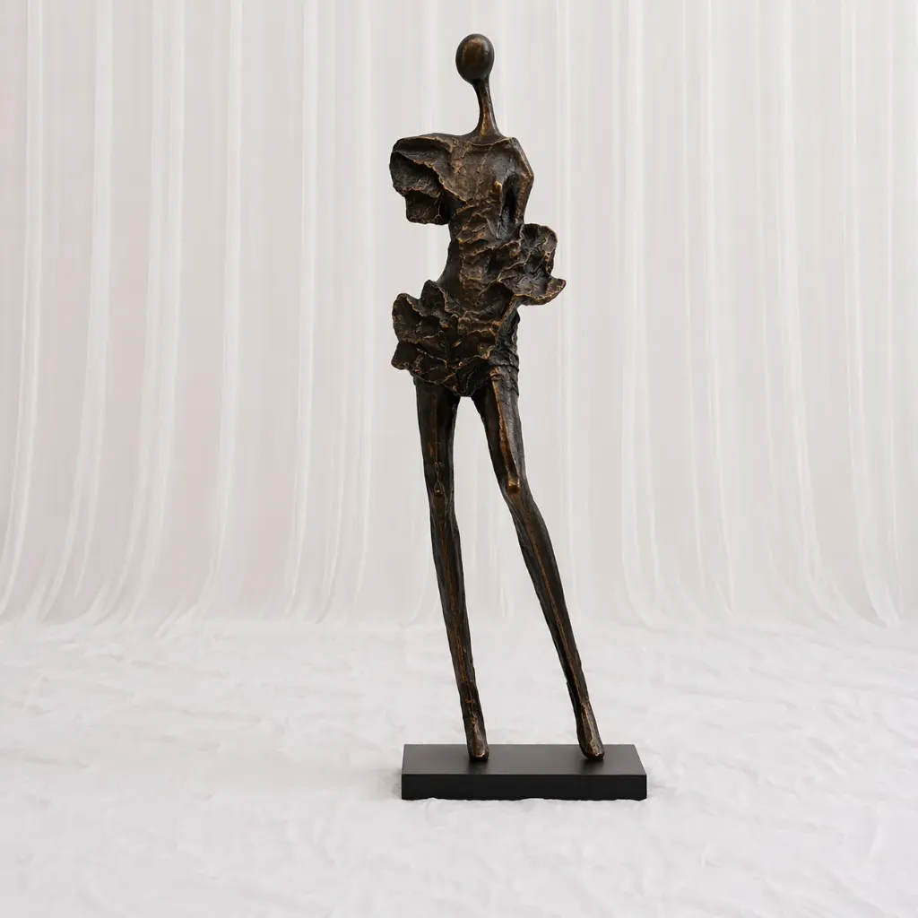 Modern Figurative Musician Sculpture (S: 1.4 meters)