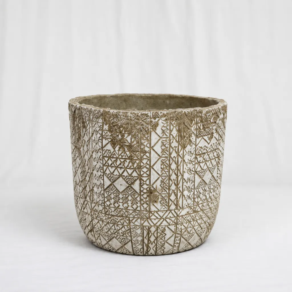 [P-002-S] Luna Artisan Pattern Ceramic Vase (S: 30*30*26)